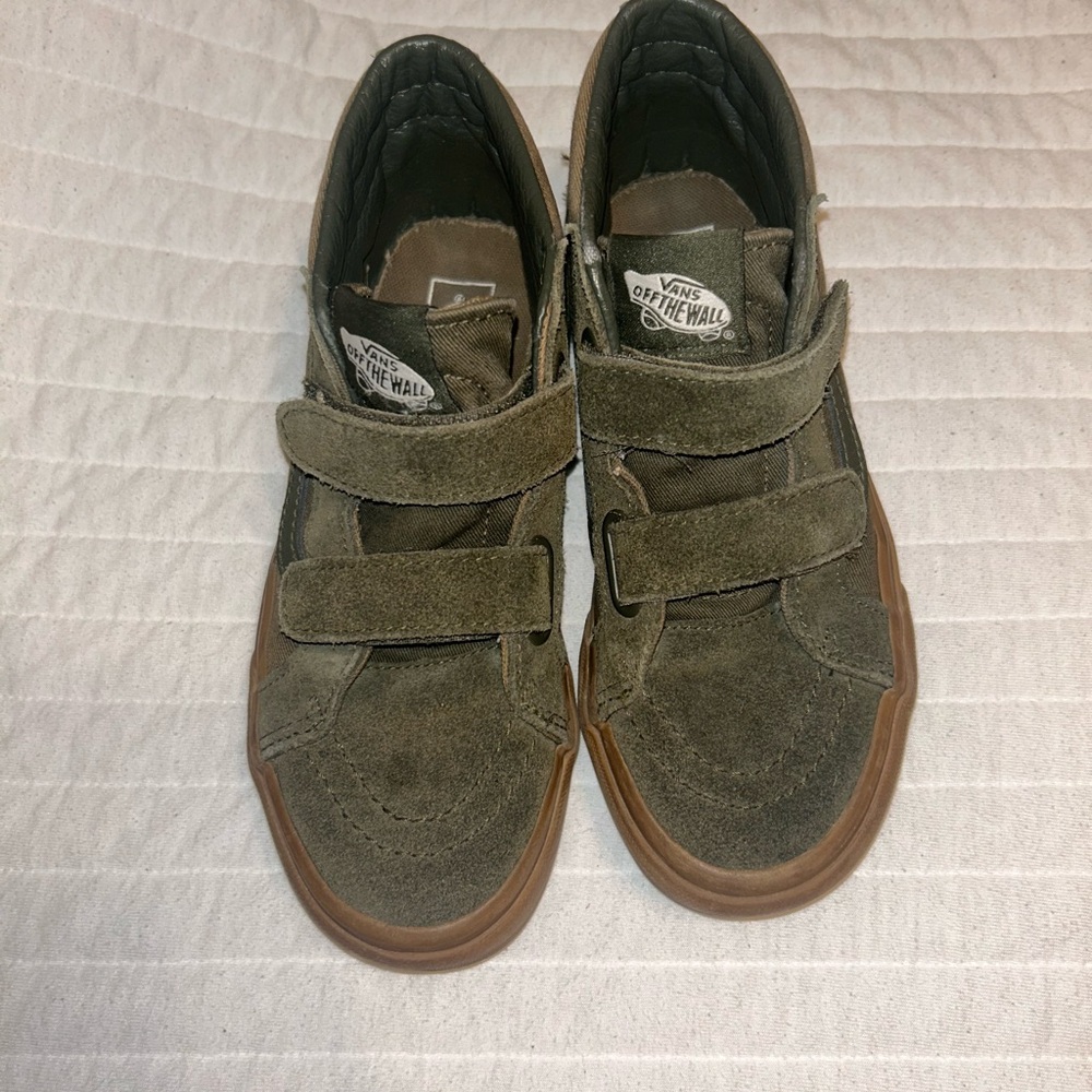 Vans Kids Olive Suede Sneakers size 3